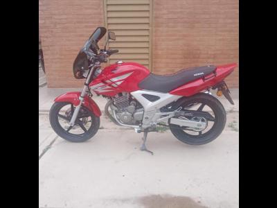 Motos Venta Santiago Del Estero TITULAR VENDE HONDA TWISTER MODELO 2012 CON 37MIL KILOMETROS