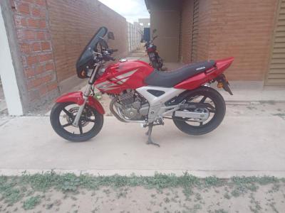 Motos Venta Santiago Del Estero HONDA TWISTER CBX 250 MODELO 2012 37MIL KILMETROS REALES