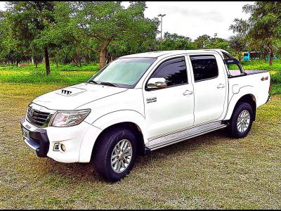 Autos Venta Santiago Del Estero Toyota Hilux SRV 3.0 TDI 4x4 Autom�tica 2014 Impecable ? 134.923 km reales ? Service reci�n hecho ?